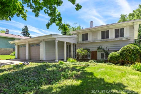 Photo of 21W061 Kensington Road, Lombard, IL 60148 (MLS # 12704501)