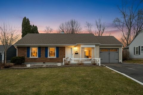 Tiny photo for 15034 Hale Drive, Orland Park, IL 60462 (MLS # 12597281)