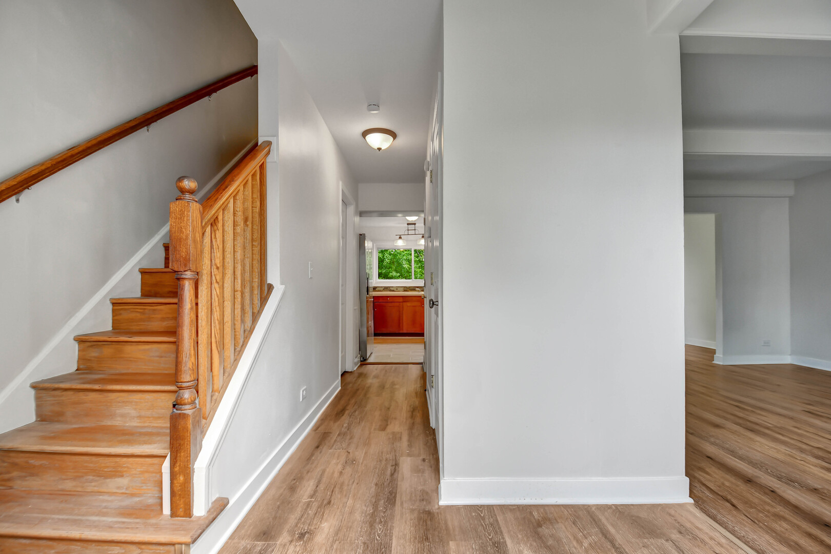 300 Redwing Drive