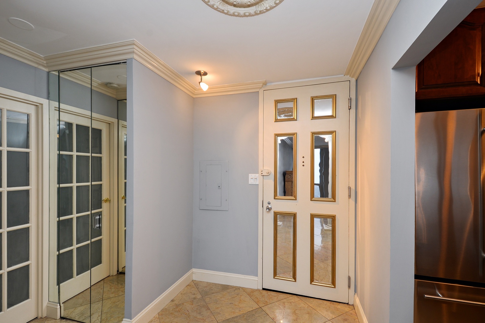 111 E Chestnut Street 38F