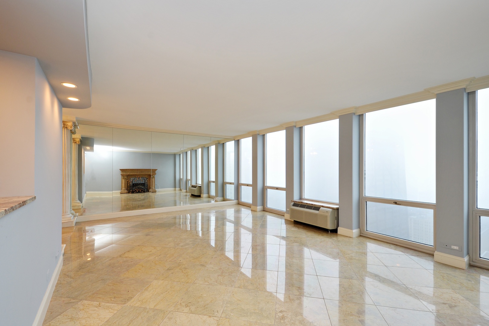 111 E Chestnut Street 38F