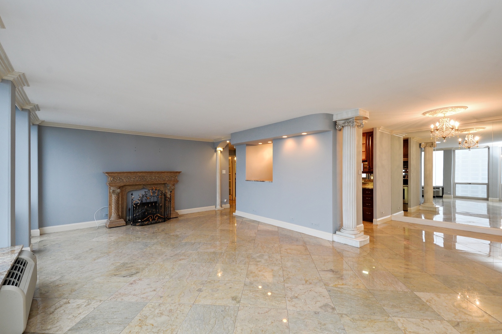 111 E Chestnut Street 38F
