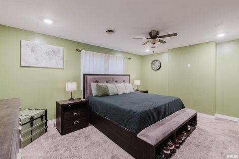 Tiny photo for 1821 S 27TH Street, Herrin, IL 62948 (MLS # QC4268470)