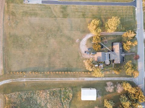 Tiny photo for 1821 S 27TH Street, Herrin, IL 62948 (MLS # QC4268470)