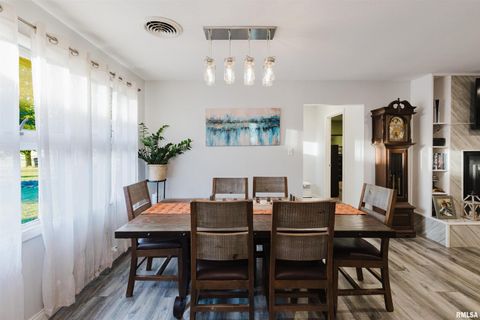 Tiny photo for 1821 S 27TH Street, Herrin, IL 62948 (MLS # QC4268470)