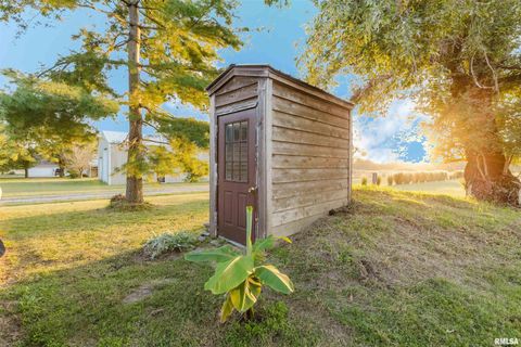 Tiny photo for 1821 S 27TH Street, Herrin, IL 62948 (MLS # QC4268470)