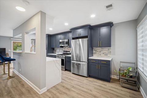 Tiny photo for 216 Winnsboro Court #A, Schaumburg, IL 60193 (MLS # 12510562)