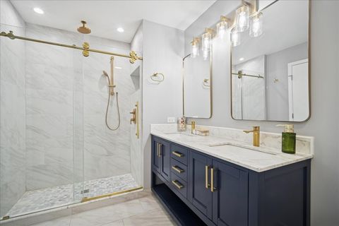 Tiny photo for 216 Winnsboro Court #A, Schaumburg, IL 60193 (MLS # 12510562)