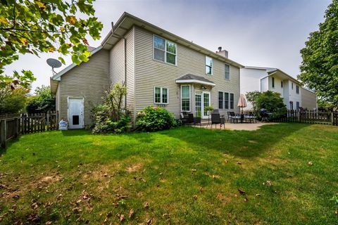 Tiny photo for 8 Cygnet Crossing, Bloomington, IL 61704 (MLS # 12479927)