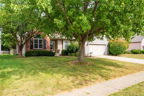Tiny photo for 8 Cygnet Crossing, Bloomington, IL 61704 (MLS # 12479927)
