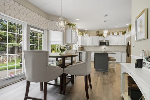 Tiny photo for 8 Cygnet Crossing, Bloomington, IL 61704 (MLS # 12479927)