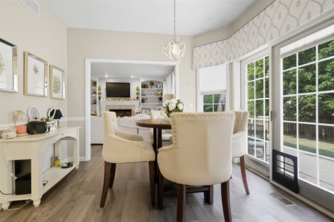 Tiny photo for 8 Cygnet Crossing, Bloomington, IL 61704 (MLS # 12479927)