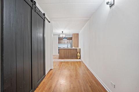 Tiny photo for 914 N Austin Boulevard #A5, Oak Park, IL 60302 (MLS # 12546490)