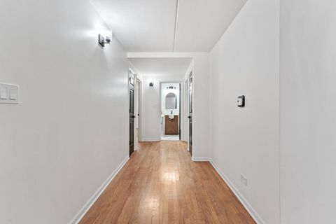 Tiny photo for 914 N Austin Boulevard #A5, Oak Park, IL 60302 (MLS # 12546490)