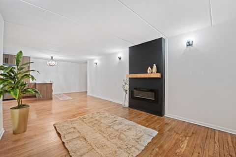 Tiny photo for 914 N Austin Boulevard #A5, Oak Park, IL 60302 (MLS # 12546490)