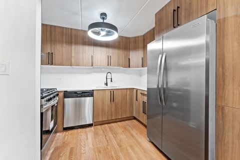 Tiny photo for 914 N Austin Boulevard #A5, Oak Park, IL 60302 (MLS # 12546490)