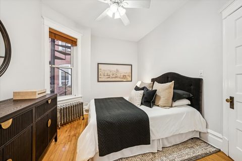 Tiny photo for 727 W Aldine Avenue #1, Chicago, IL 60657 (MLS # 12481432)