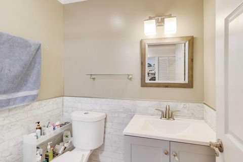 Tiny photo for 1615 W Howard Street #303, Evanston, IL 60202 (MLS # 12470579)