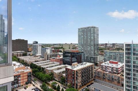 Tiny photo for 1600 S Prairie Avenue #2106, Chicago, IL 60616 (MLS # 12672765)