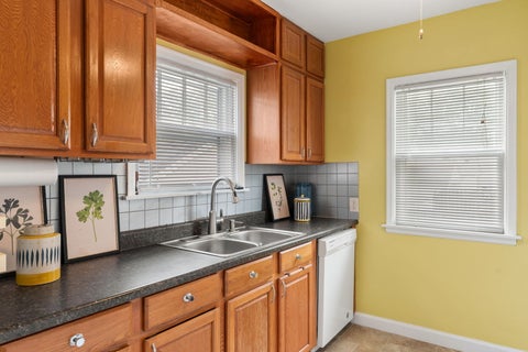 Tiny photo for 342 W 29th Street, Davenport, IA 52803 (MLS # 12780610)