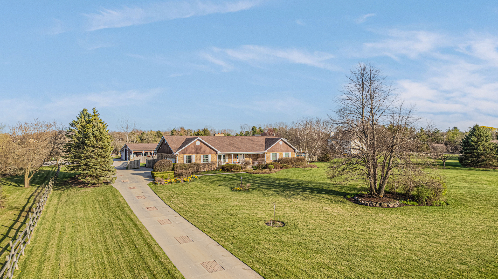 39935 N Prairie View Drive