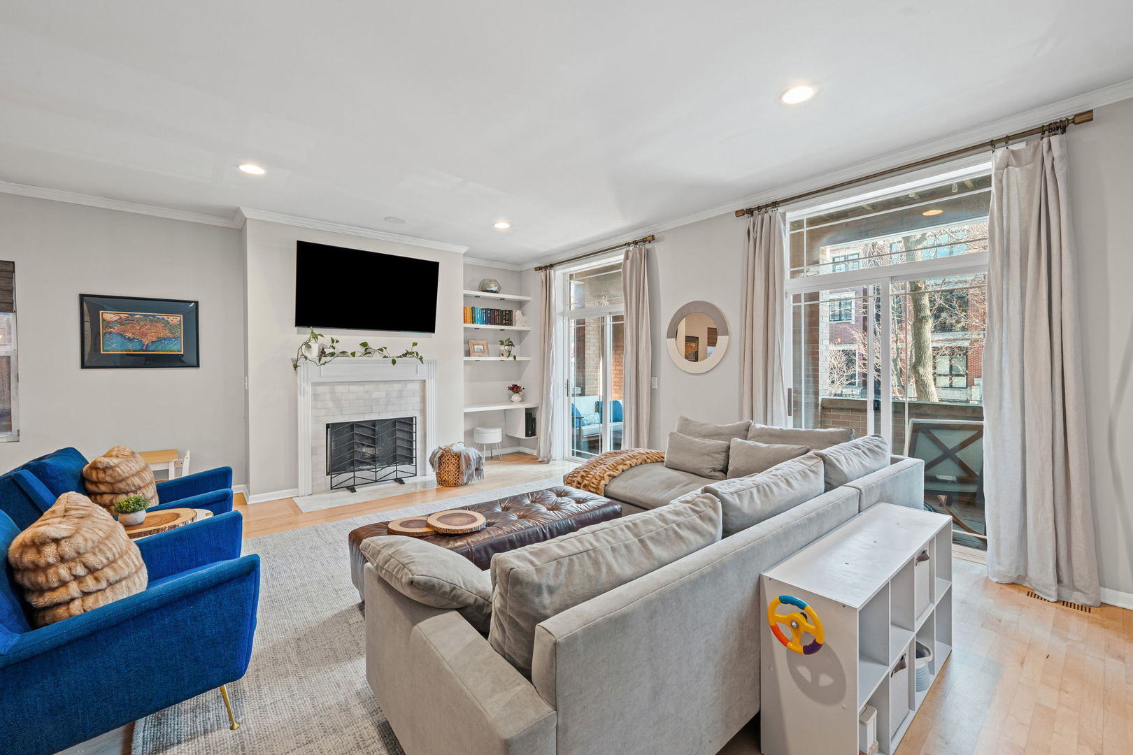 2650 N Mildred Avenue 1