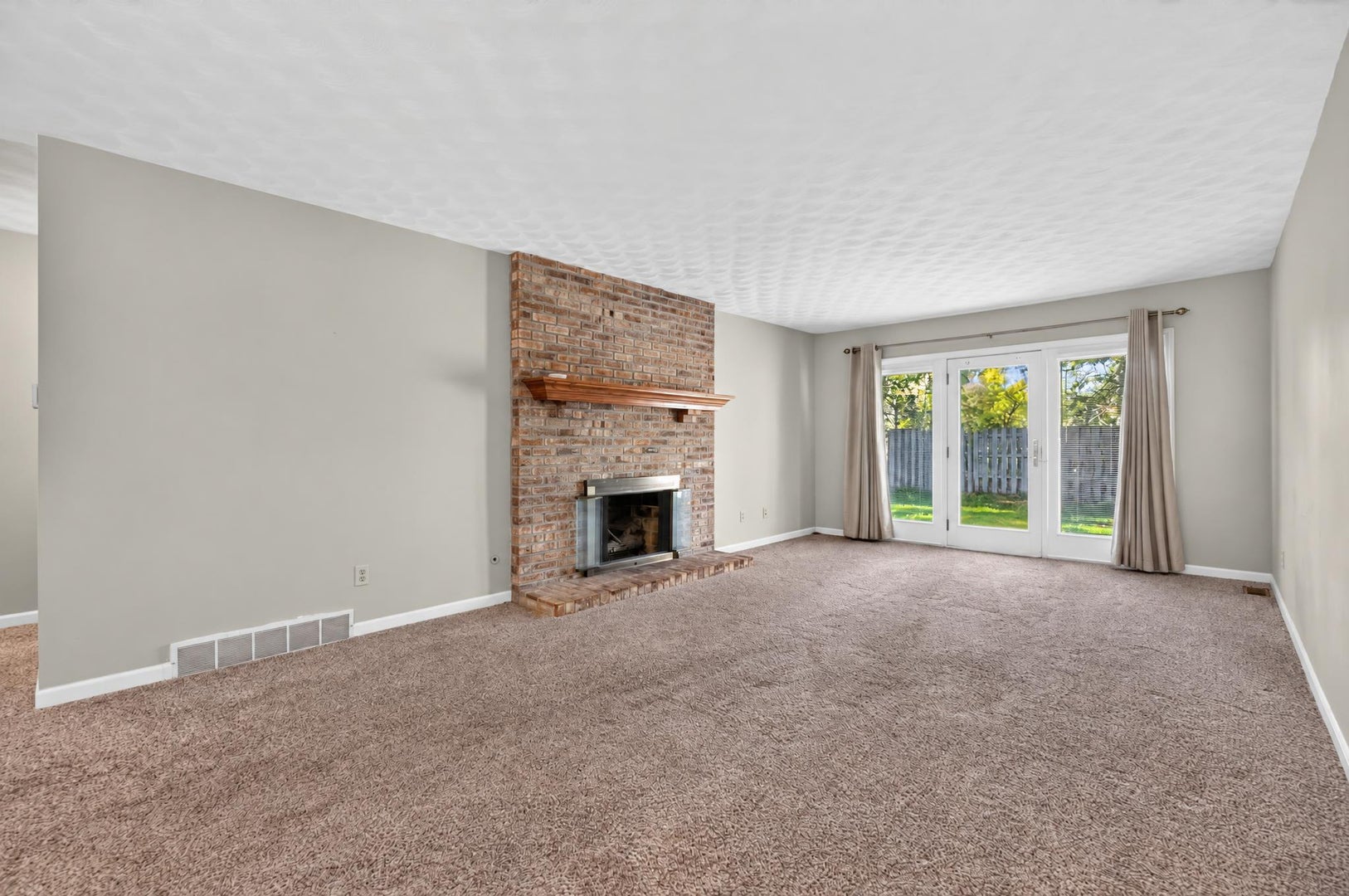 9 Meadow Trail W 9