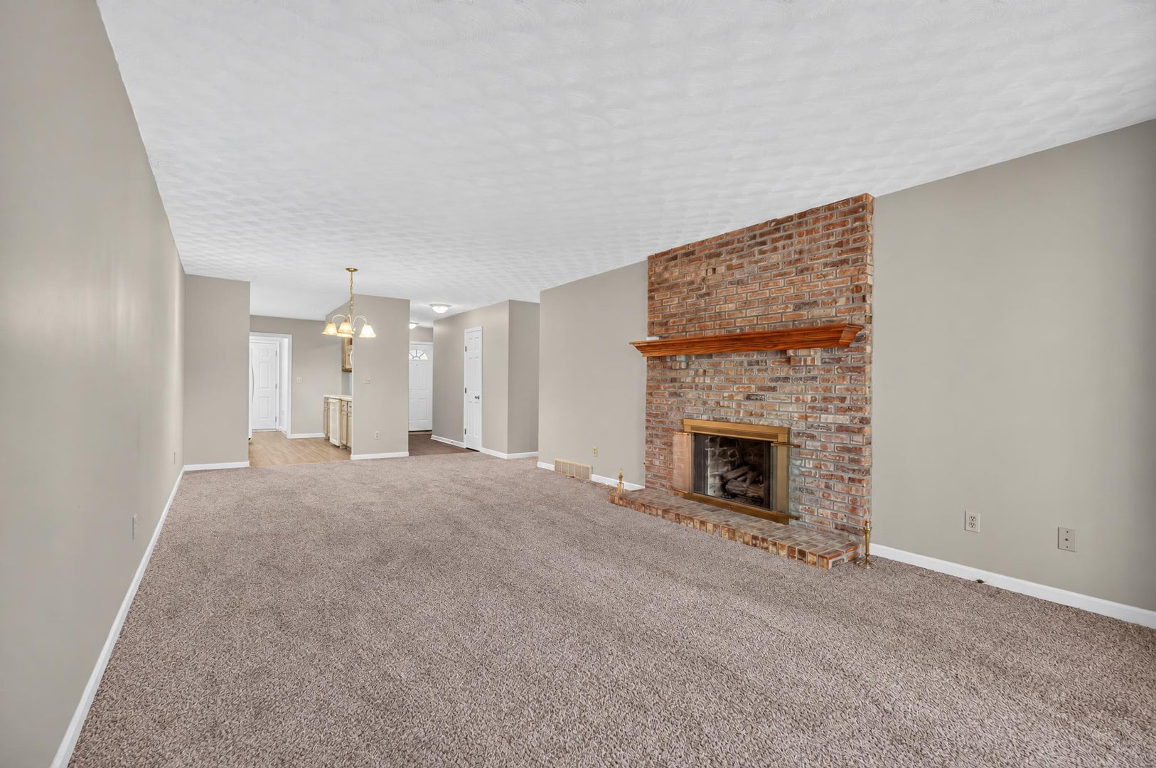 9 Meadow Trail W 9