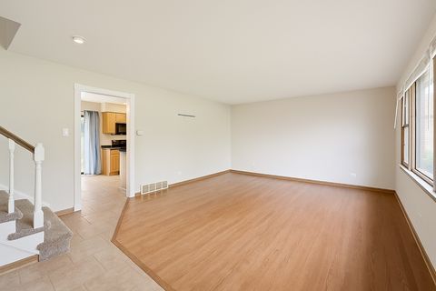 Tiny photo for 19808 Lakewood Avenue, Lynwood, IL 60411 (MLS # 12449182)