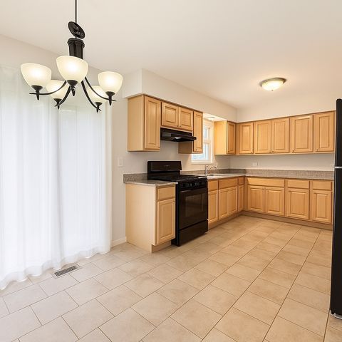 Tiny photo for 19808 Lakewood Avenue, Lynwood, IL 60411 (MLS # 12449182)