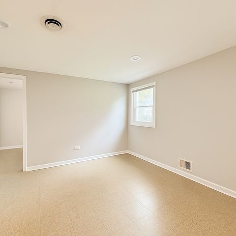 Tiny photo for 19808 Lakewood Avenue, Lynwood, IL 60411 (MLS # 12449182)