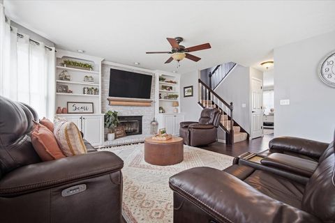 Tiny photo for 22 Long Cove Court, Bloomington, IL 61704 (MLS # 12605977)