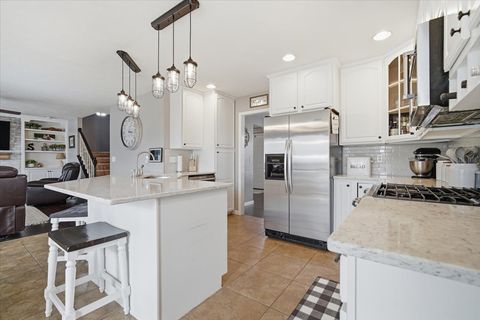 Tiny photo for 22 Long Cove Court, Bloomington, IL 61704 (MLS # 12605977)