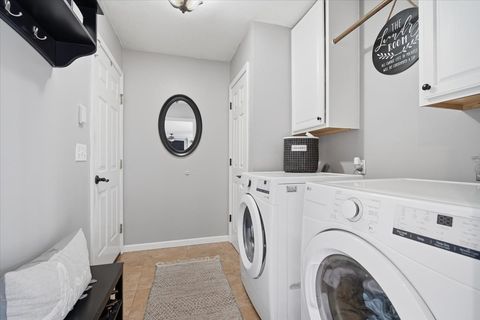 Tiny photo for 22 Long Cove Court, Bloomington, IL 61704 (MLS # 12605977)