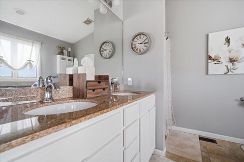 Tiny photo for 22 Long Cove Court, Bloomington, IL 61704 (MLS # 12605977)