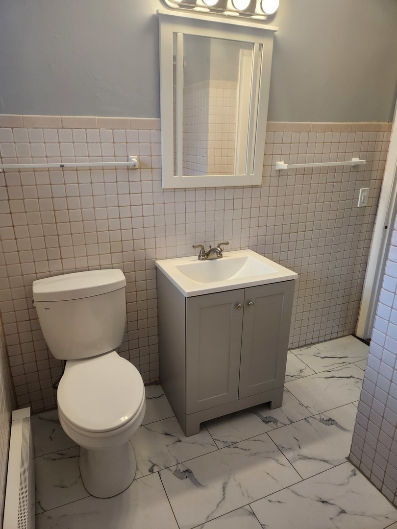 Maywood, Illinois 60153, United States, 3 Bedrooms Bedrooms, ,1 BathroomBathrooms,Residential,Active,214477