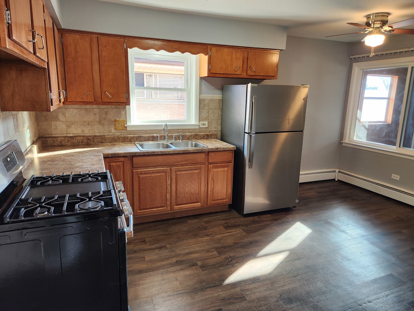 Maywood, Illinois 60153, United States, 3 Bedrooms Bedrooms, ,1 BathroomBathrooms,Residential,Active,214477