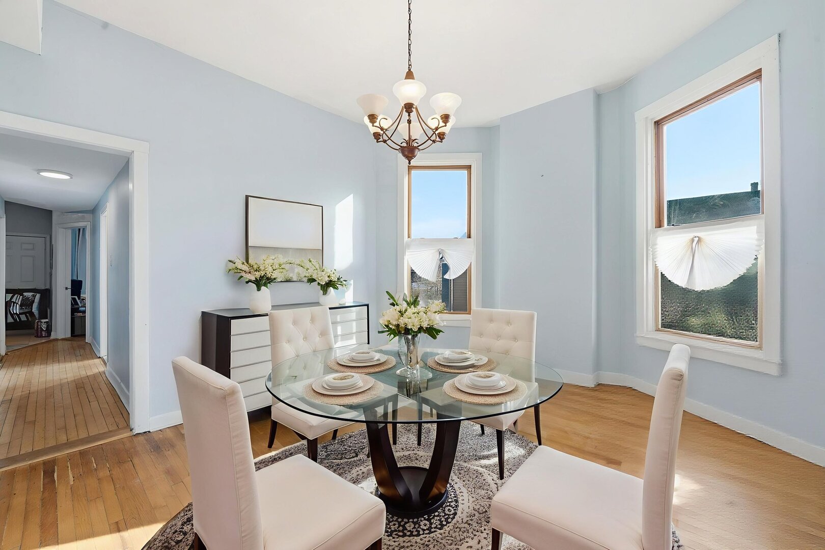 1637 S Saint Louis Avenue