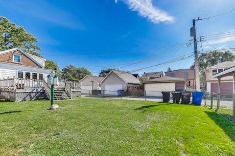 Tiny photo for 5916 N Avondale Avenue, Chicago, IL 60631 (MLS # 12524074)