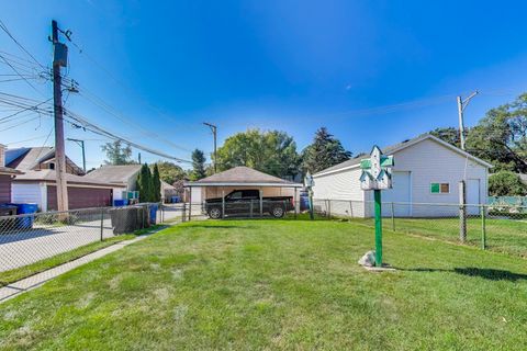 Tiny photo for 5916 N Avondale Avenue, Chicago, IL 60631 (MLS # 12524074)