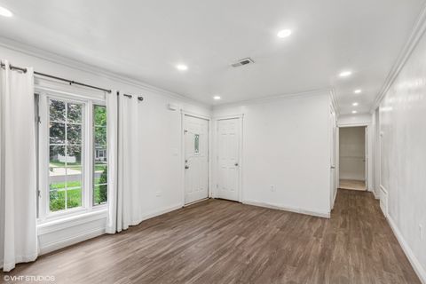 Tiny photo for 27 Ridge Circle, Streamwood, IL 60107 (MLS # 12432037)