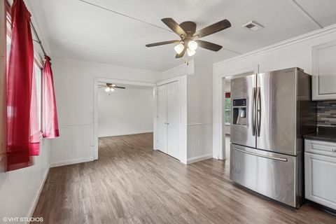 Tiny photo for 27 Ridge Circle, Streamwood, IL 60107 (MLS # 12432037)