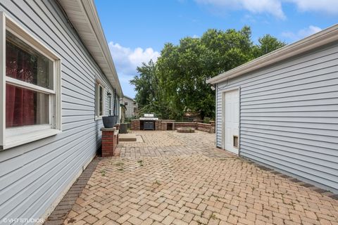 Tiny photo for 27 Ridge Circle, Streamwood, IL 60107 (MLS # 12432037)