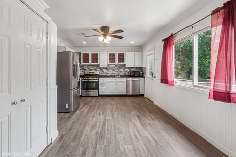 Tiny photo for 27 Ridge Circle, Streamwood, IL 60107 (MLS # 12432037)