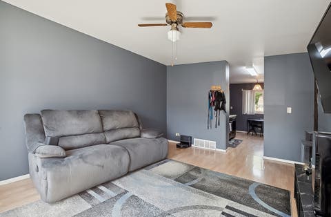 Tiny photo for 4028 Oxford Court, Streamwood, IL 60107 (MLS # 12683890)