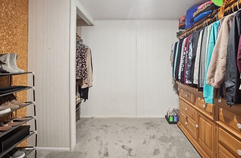 Tiny photo for 4028 Oxford Court, Streamwood, IL 60107 (MLS # 12683890)