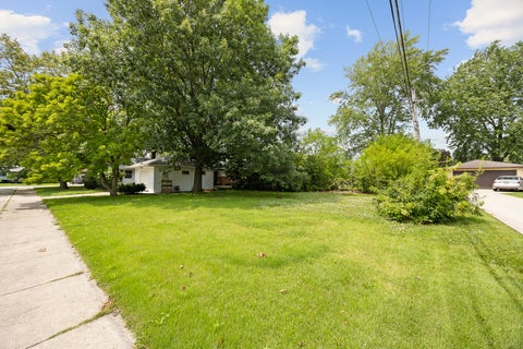 Tiny photo for 16371 Evans Avenue, South Holland, IL 60473 (MLS # 12703031)