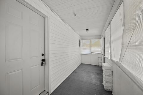 Tiny photo for 204 15th Avenue, East Moline, IL 61244 (MLS # 12661477)