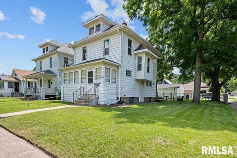 Tiny photo for 204 15th Avenue, East Moline, IL 61244 (MLS # 12661477)