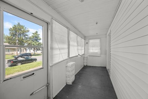 Tiny photo for 204 15th Avenue, East Moline, IL 61244 (MLS # 12661477)